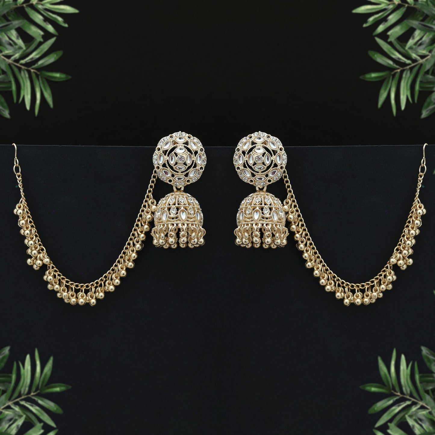Weiße Kundan-Ohrringe, stilvoller traditioneller Party-Schmuck