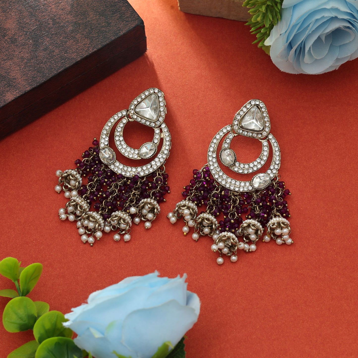 Lila Kundan Ohrringe Elegante Festliche Designer-Schmuckkollektion
