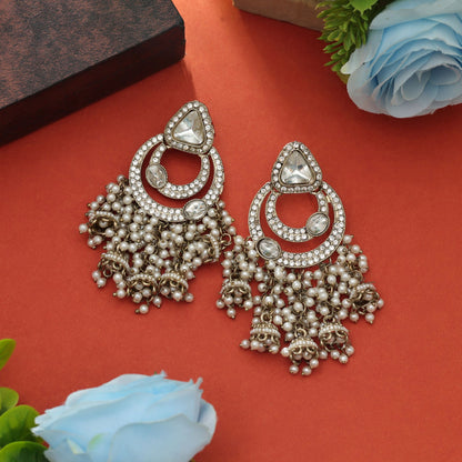 Weiße Kundan-Ohrringe Elegante traditionelle Hochzeitsschmuckkollektion