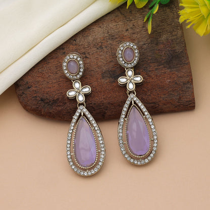 Anmutige hellviolette Kundan-Ohrringe für Damen