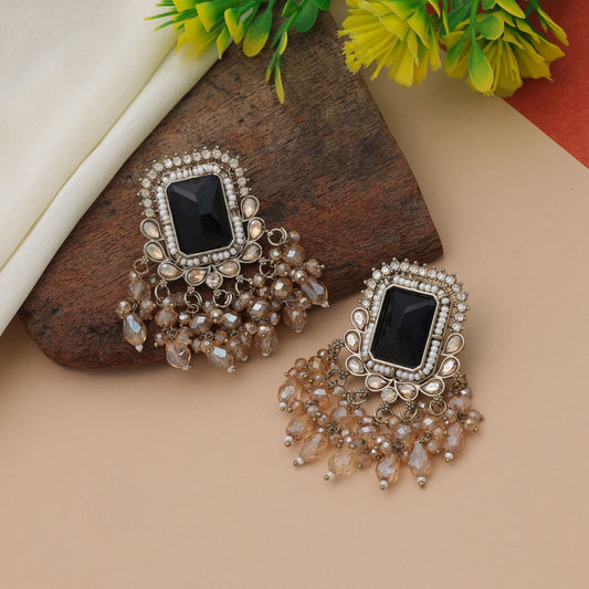 Moderne schwarze Kundan-Ohrringe für elegante Anlässe