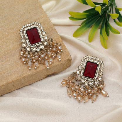 Elegante weinrote Kundan-Ohrringe für den traditionellen Alltag