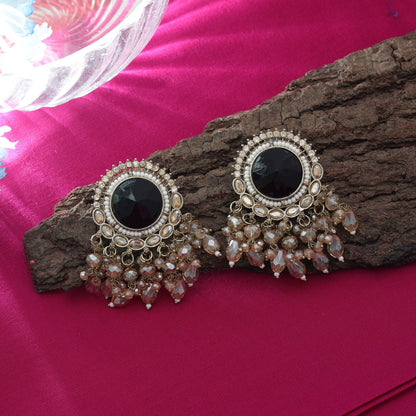 Kundan-Ohrringe in kräftigem Schwarz für einen ausdrucksstarken Ethno-Look