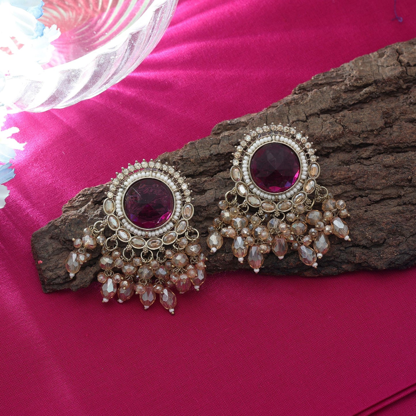 Elegante lila Kundan-Ohrringe für Damen, Party-Wear