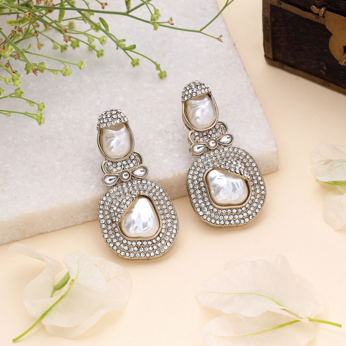 White Color Turkish Kundan Earrings With Stylish Bridal Jewellery Design For Women
