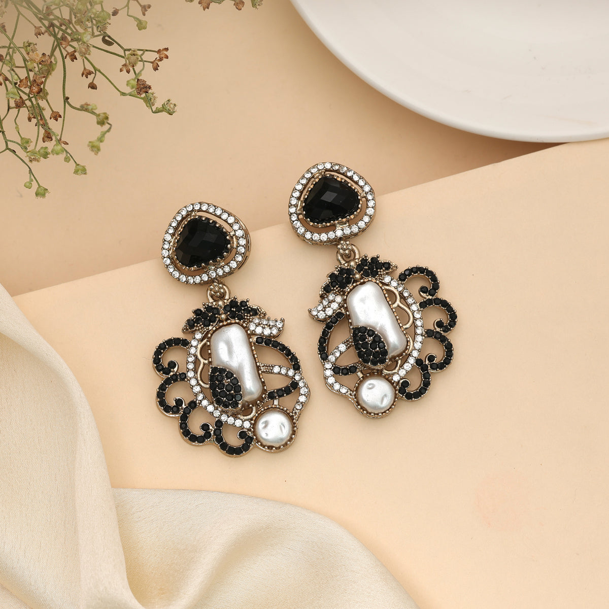 Dark Pitch Black Color Turkish Kundan Drop Earrings For Modern Fashion