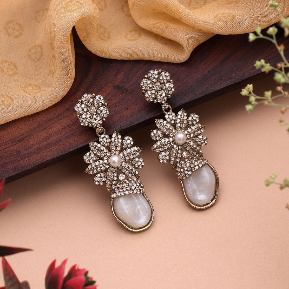 Classic Antique Gold Color Kundan Drop Earrings For Traditional Festive Style