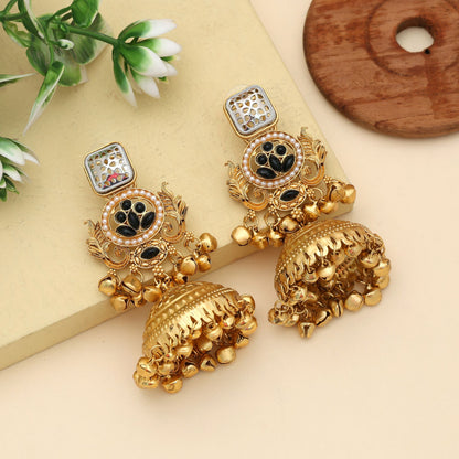 Schwarze Jhumka Kaschmir-Ohrringe, auffälliger Statement-Schmuck mit traditionellem Finish