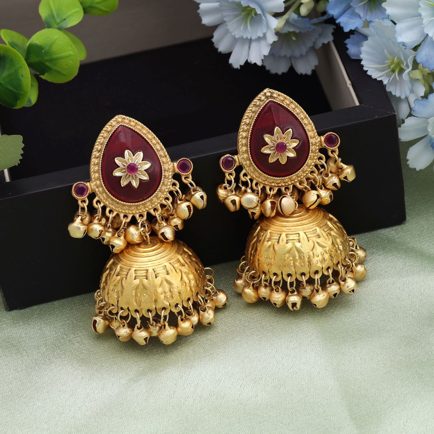 Maroon Farbe Große Größe Jhumka Kaschmir Ohrringe Klassischer traditioneller Partyschmuck