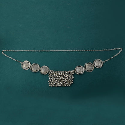 Verstellbares silberfarbenes oxidiertes Kamarband mit antikem Tribal-Look