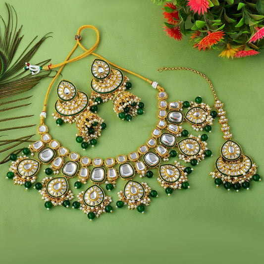 Classic Green Color Kundan Necklace Set With Beautiful Stone Detailing