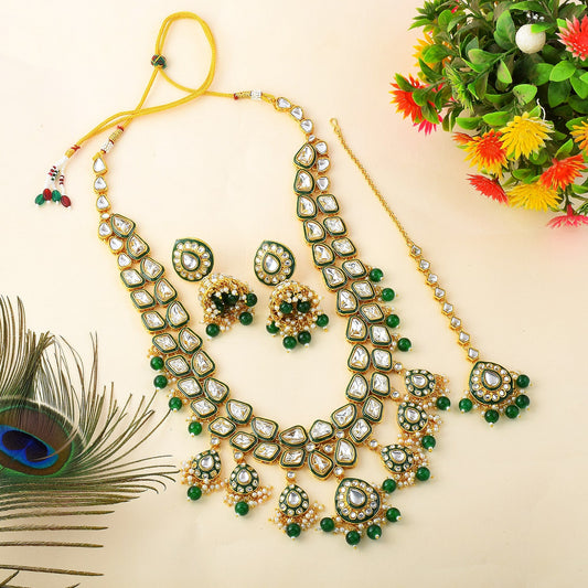 Elegant Green Color Kundan Necklace Set For Traditional Outfits