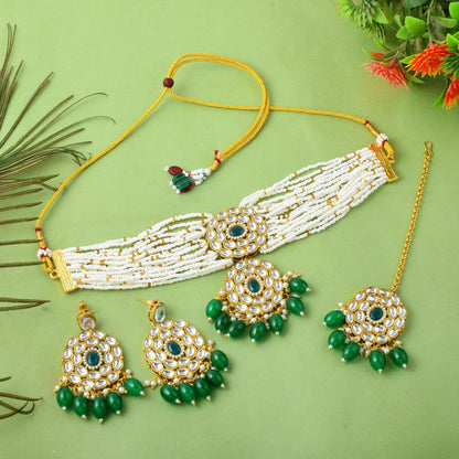 Classic Green Color Choker Kundan Necklace Set For Ethnic Dressing