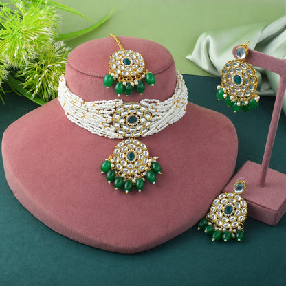 Classic Green Color Choker Kundan Necklace Set For Ethnic Dressing