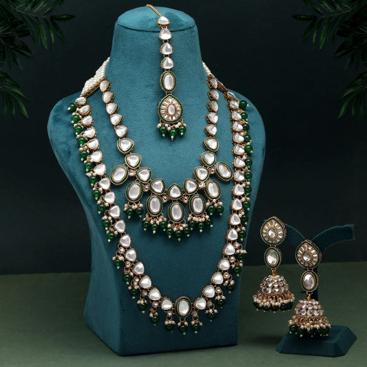 Elegant Green Color Kundan Necklace Set Designed For Bridal And Wedding Jewelry