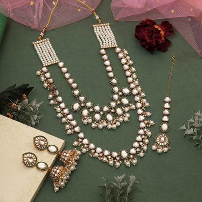 Gorgeous White Color Kundan Necklace Set Perfect For Brides, Weddings, And Traditional Occasions
