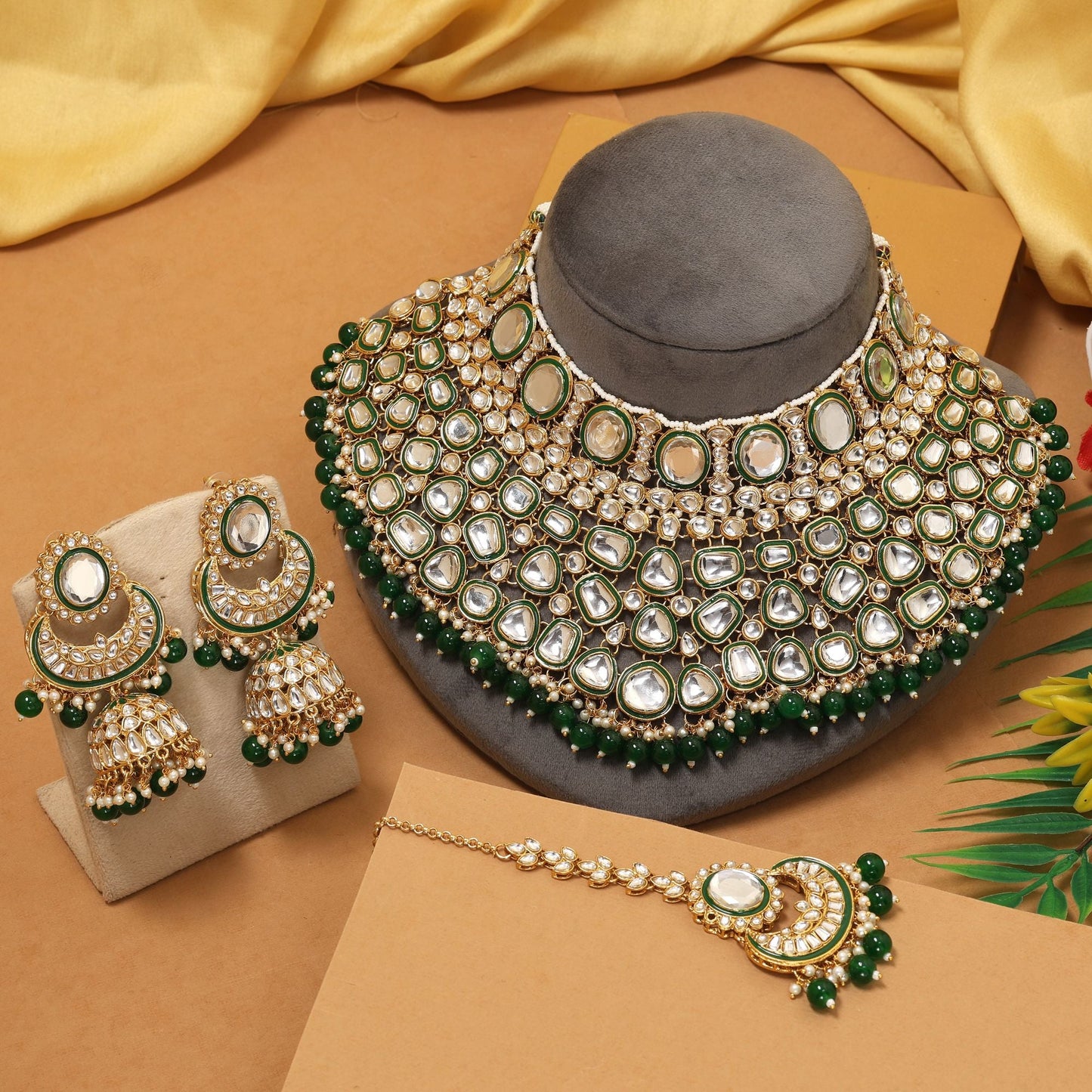 Designer Green Color Kundan Necklace Set For Bridal And Festival Jewellery Styling