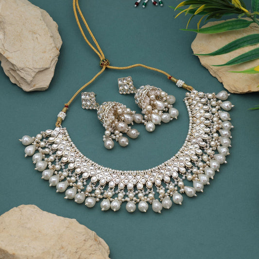Gorgeous White Color Kundan Necklace Set With Matching Earrings For Festive Occasions