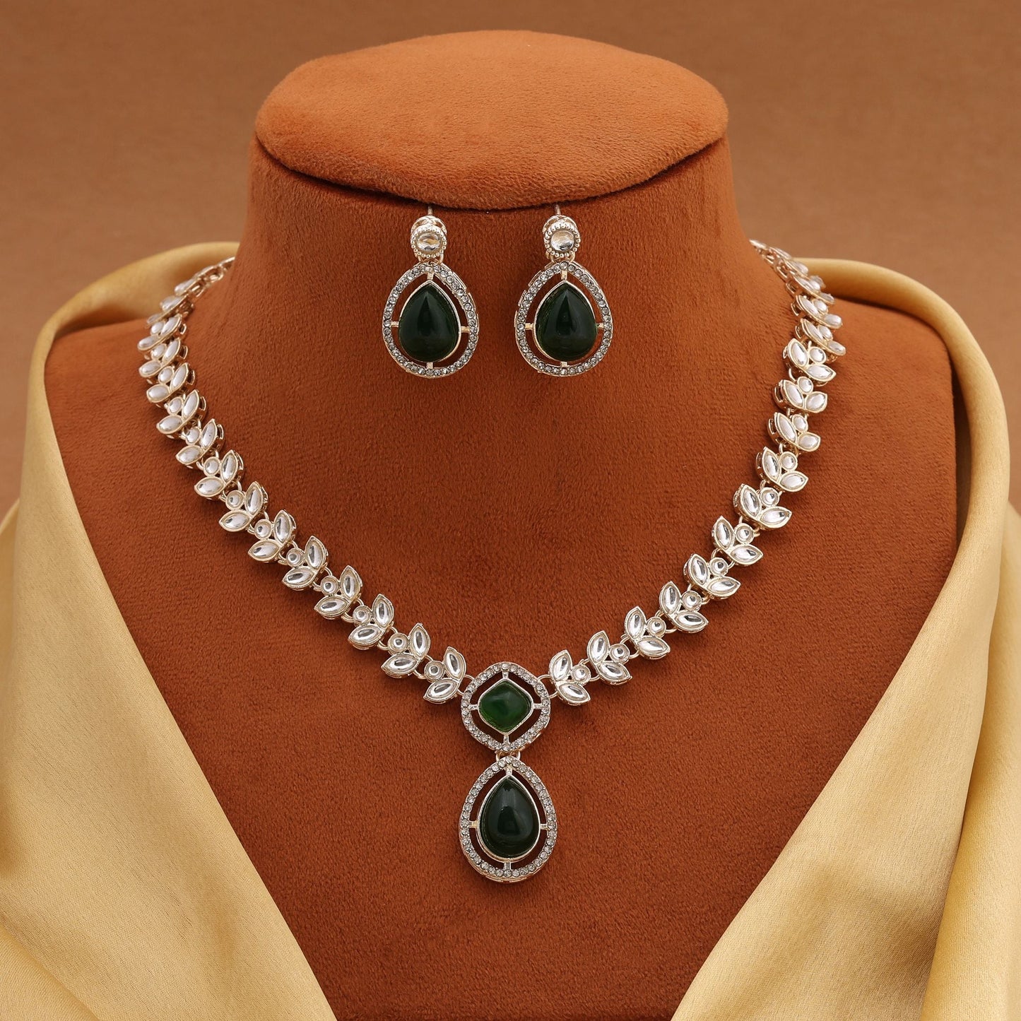 Beautiful Green Color Kundan Necklace Set With Matching Earrings For Brides And Bridesmaids