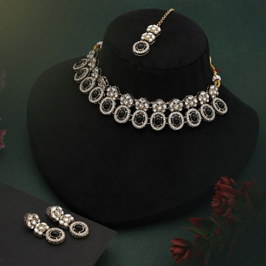 Elegant Black Color Kundan Necklace Set With Gold Touch Perfect For Ethnic Wear