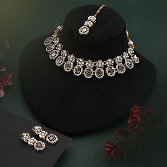 Einzigartiges graues Kundan-Halsketten-Set mit Steinen für moderne festliche Mode