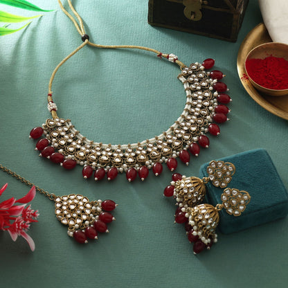 Antique Maroon Color Kundan Necklace Set With Traditional Design For Brides