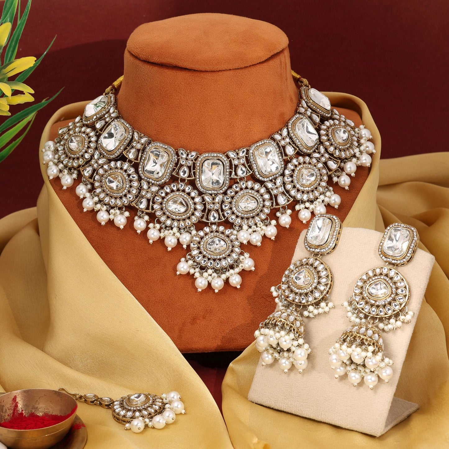 Luxurious White Color Kundan Necklace Set With Polished Stones For Wedding Wear