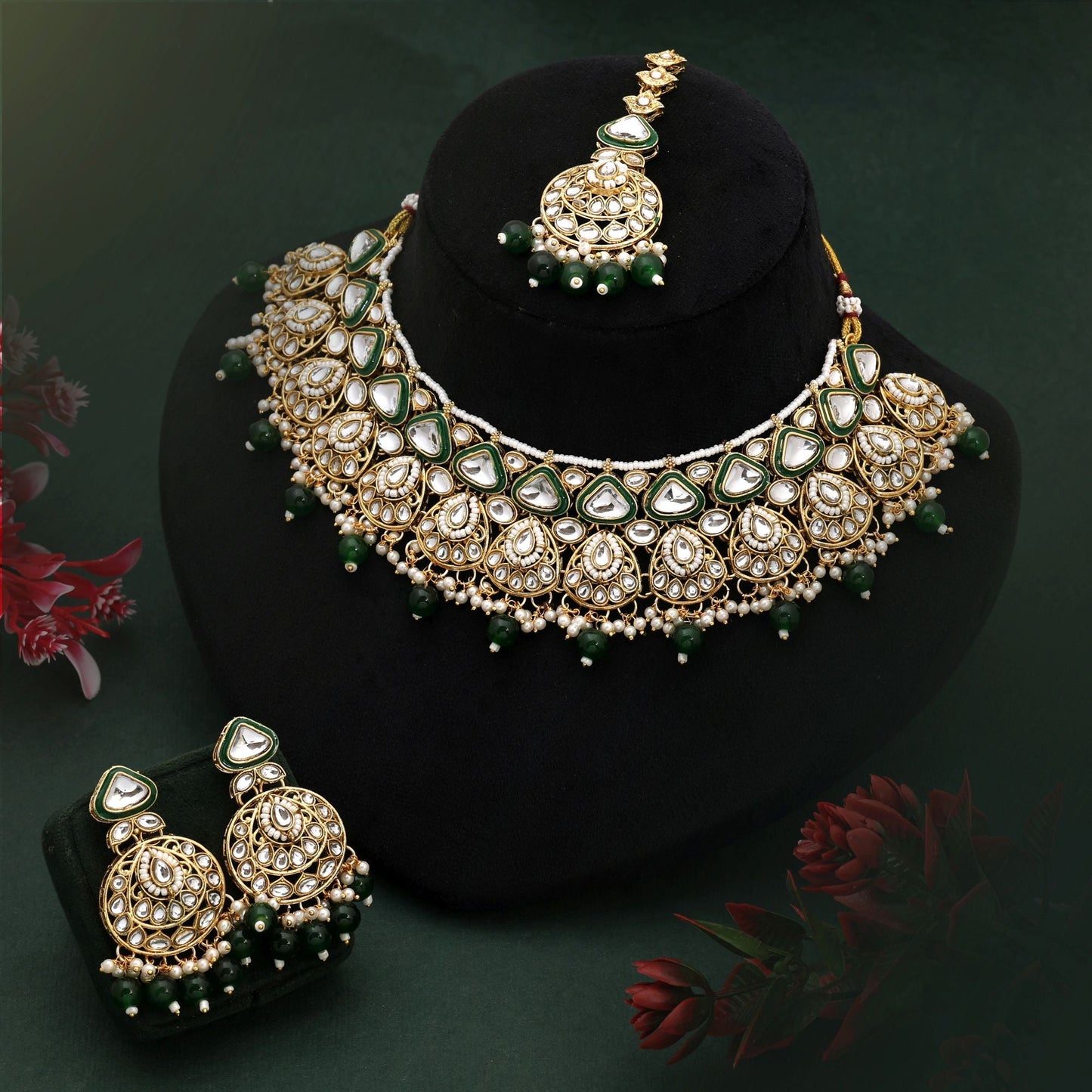 Graceful Green Color Kundan Necklace Set With Gold Polish For Festive Wear
