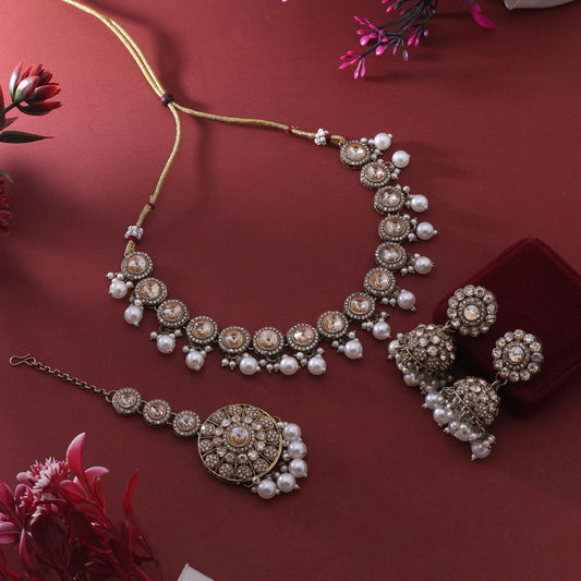 Royal Gold Color Kundan Necklace Set With Matching Earrings For Wedding Wear