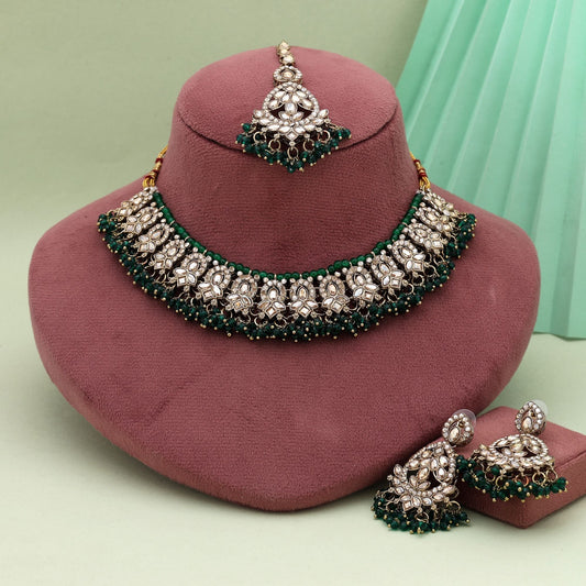Elegant Green Color Kundan Necklace Set With Beaded Detailing For Festive Occasions