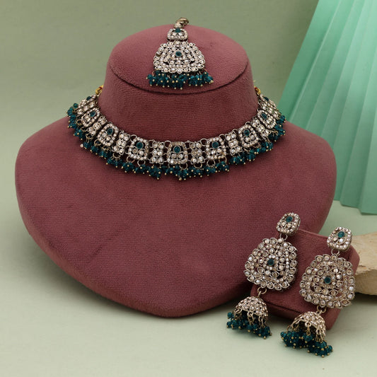 Elegant Rama Green Color Kundan Necklace Set With Polished Beads For Weddings