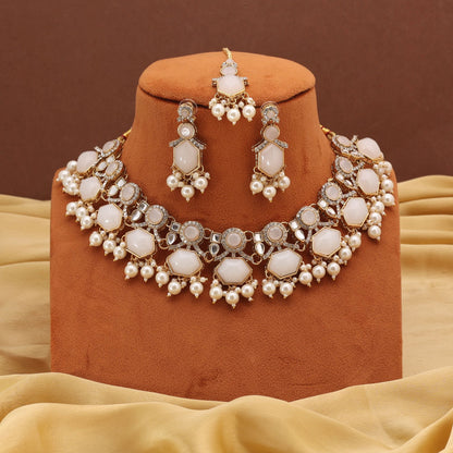 Elegant White Color Kundan Necklace Set For Wedding And Cultural Occasions