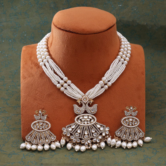 Royal White Color Kundan Necklace Set For Brides And Cultural Ceremonies