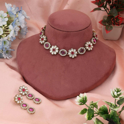 Tiefviolettes Kundan-Halsketten-Set – perfekt für einen ausdrucksstarken, festlichen Auftritt