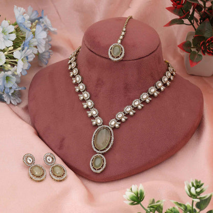 Subtle Off White Color Kundan Necklace Set Perfect For Minimal Yet Radiant Styling