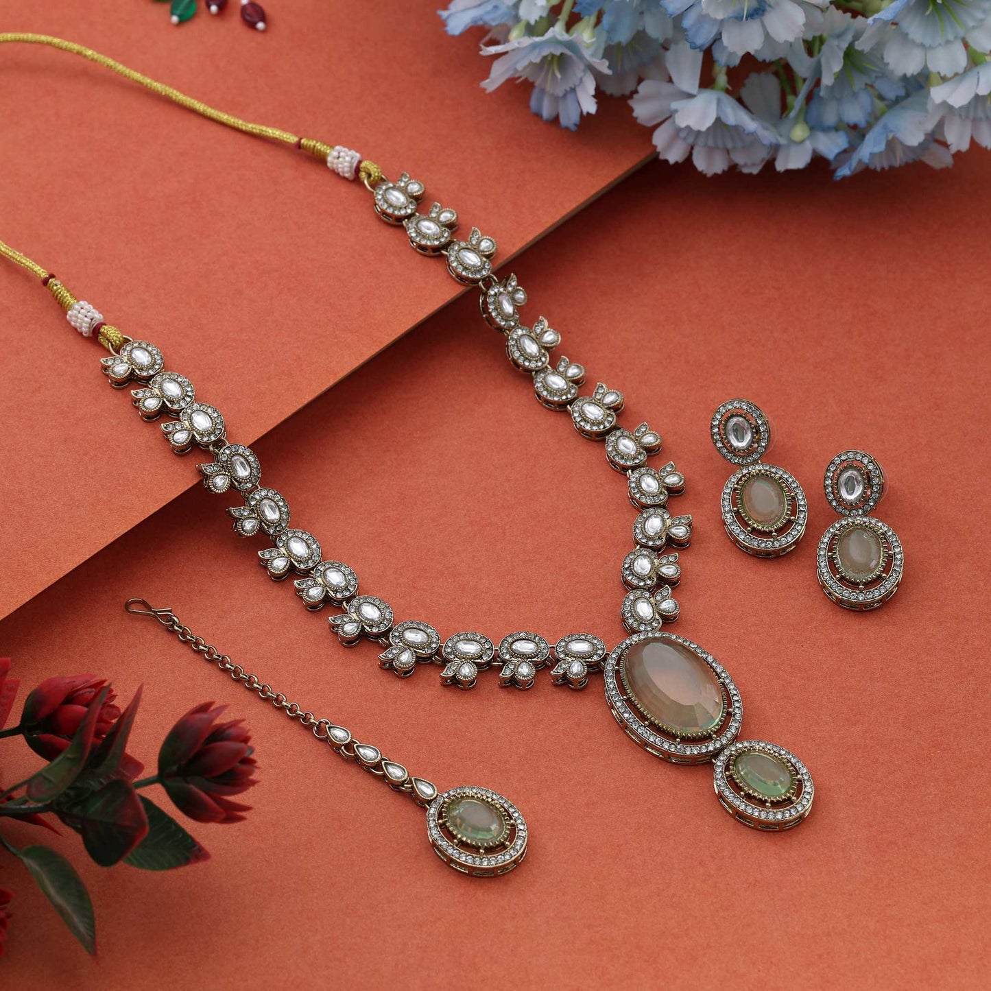 Subtle Off White Color Kundan Necklace Set Perfect For Minimal Yet Radiant Styling