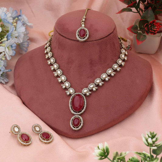 Leuchtend rotes Kundan-Halsketten-Set, gefertigt für klassische Braut- und festliche Traditionen