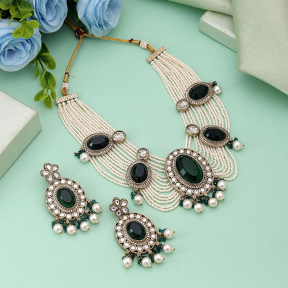 Grünes Kundan-Halsketten-Set, inspiriert von reichem indischen Festschmuck