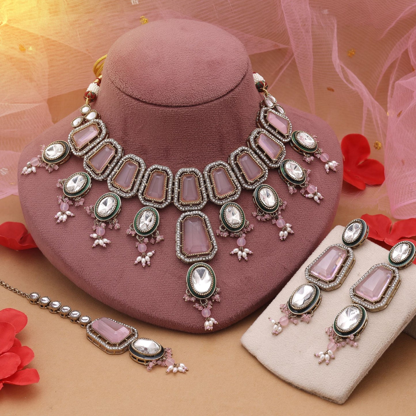 Pinkfarbenes Kundan-Halsketten-Set, entworfen für Hochzeiten und festliche Anlässe