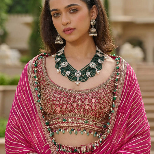 Grünes Kundan-Halsketten-Set, entworfen für traditionelle Hochzeitsfeiern