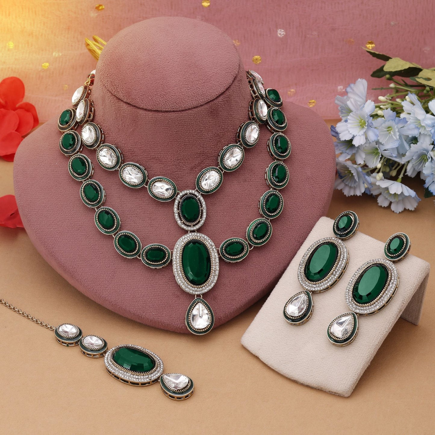 Green Color Kundan Necklace Set Crafted For Elegant Traditional Functions
