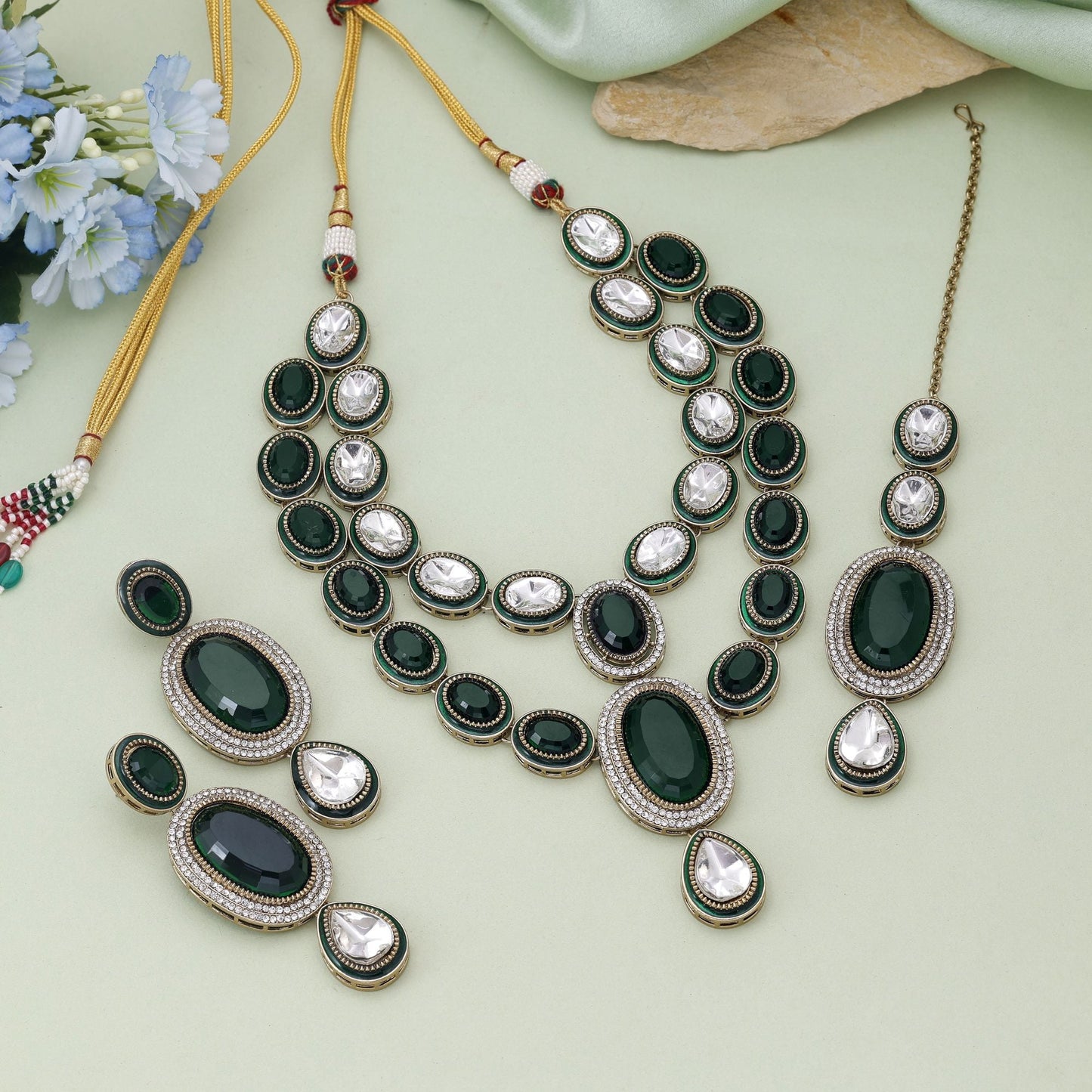 Green Color Kundan Necklace Set Crafted For Elegant Traditional Functions