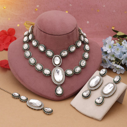 White Color Kundan Necklace Set Designed For Classic Indian Jewellery Lovers