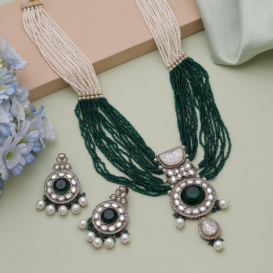 Green Color Kundan Necklace Set Crafted For Classic Indian Celebrations