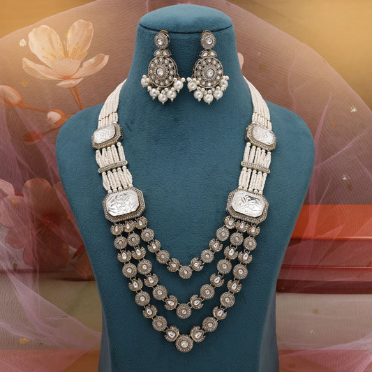 White Color Kundan Necklace Set For Elegant Cultural Functions