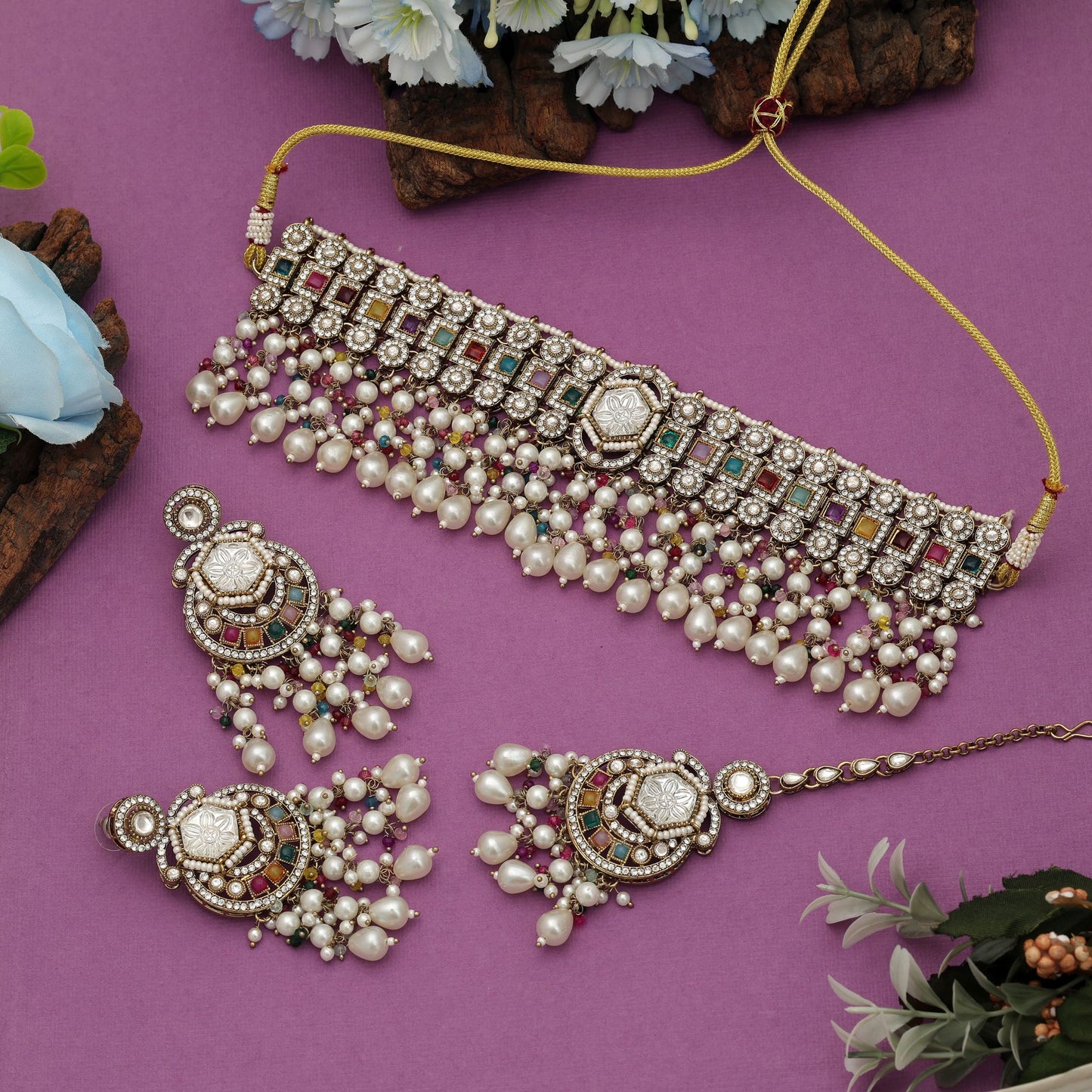 Helles mehrfarbiges Choker Kundan Halsketten-Set Trendige Modekollektion