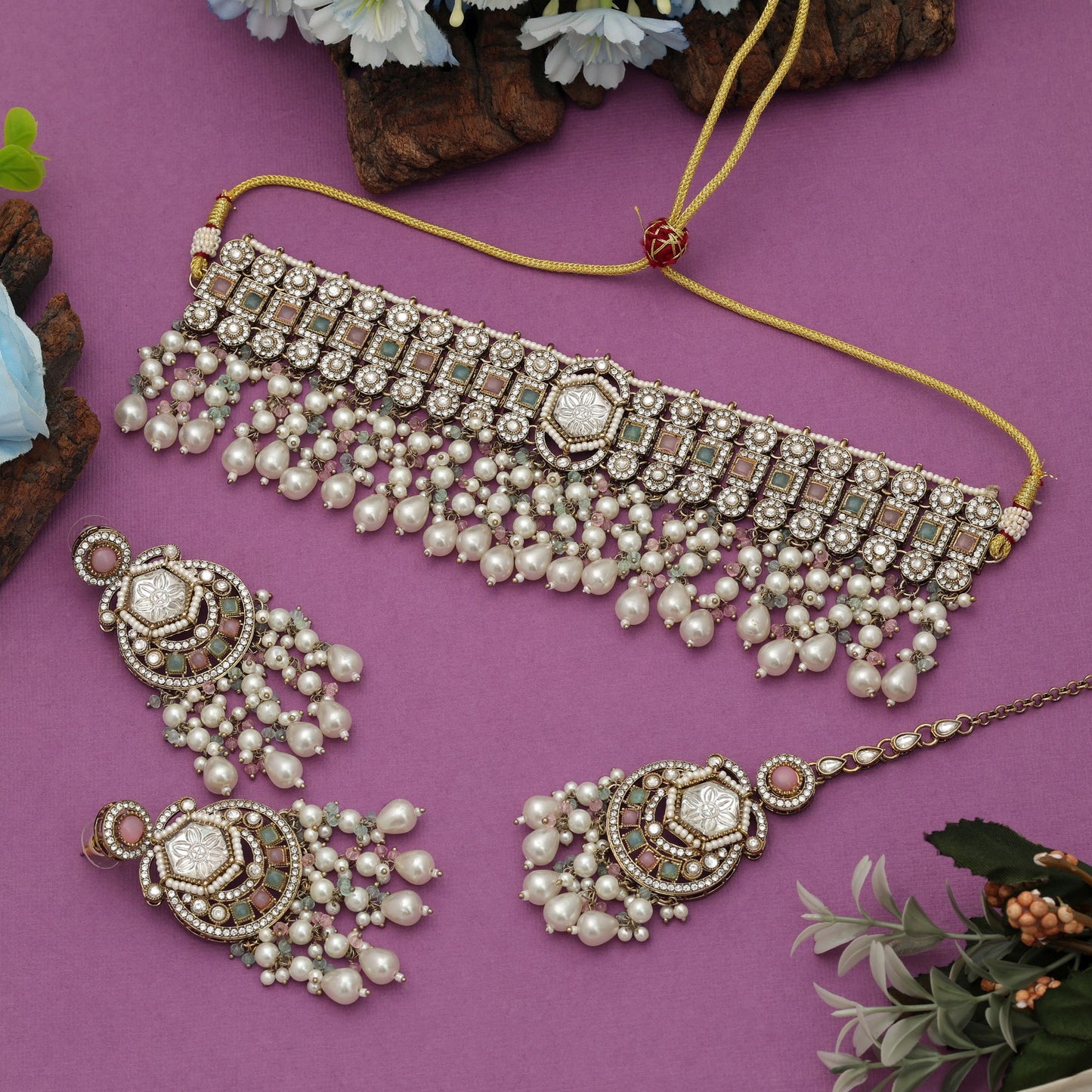 Frisches Pista-Grün Choker Kundan Halsketten-Set Elegante Kollektion