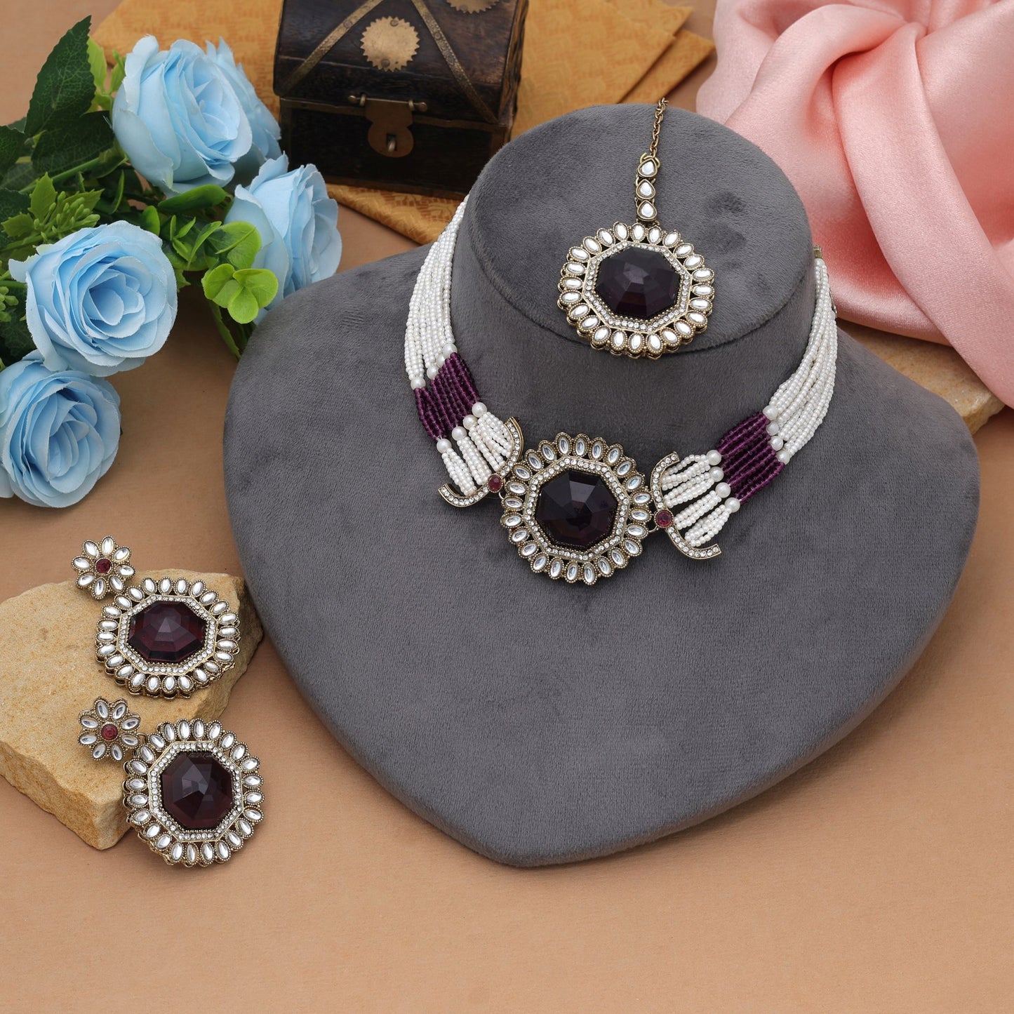 Trendige lila Choker-Kundan-Halskette Modernes Brautkollektion-Set