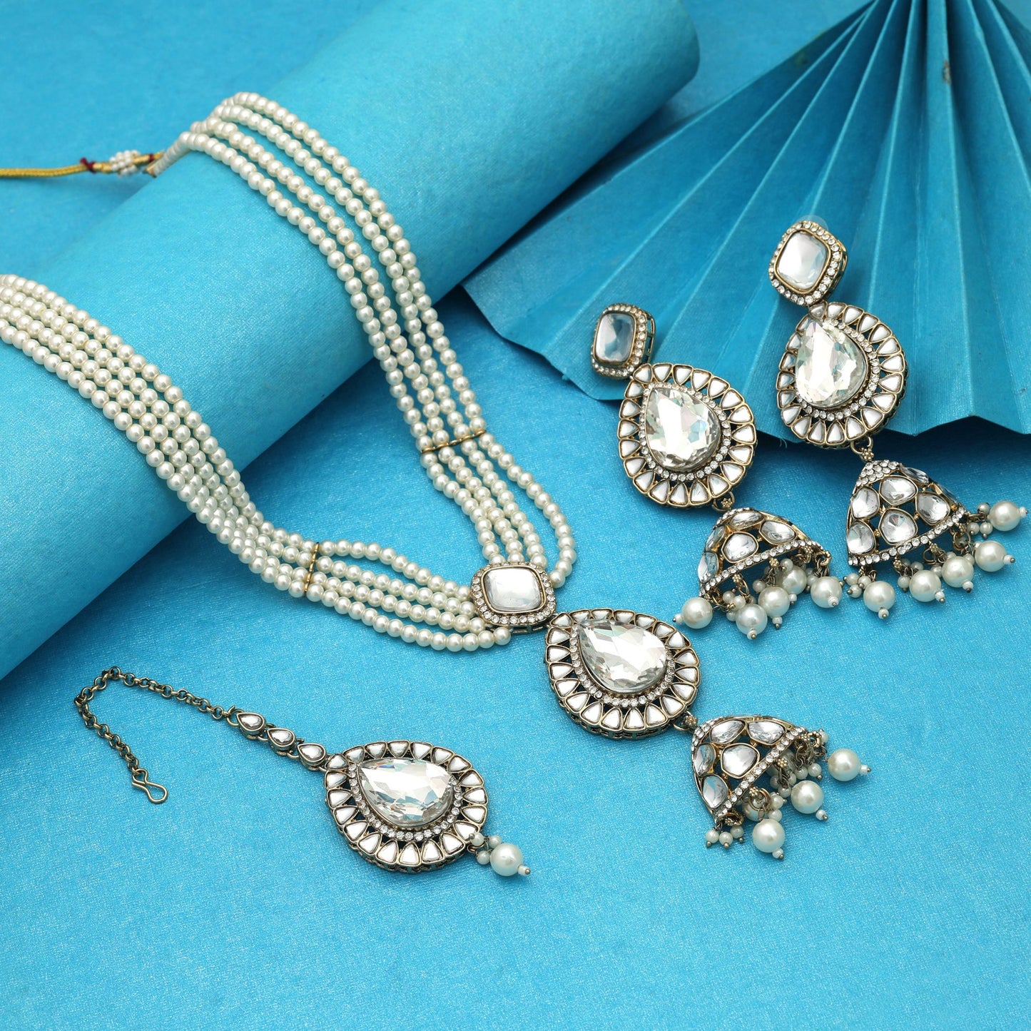 Klassisches weißes Kundan-Halsketten-Set – Kollektion traditionelle Anmut