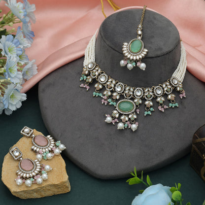 Designer Pista Grüne Halsband-Kundan-Halskette für festliche Anlässe